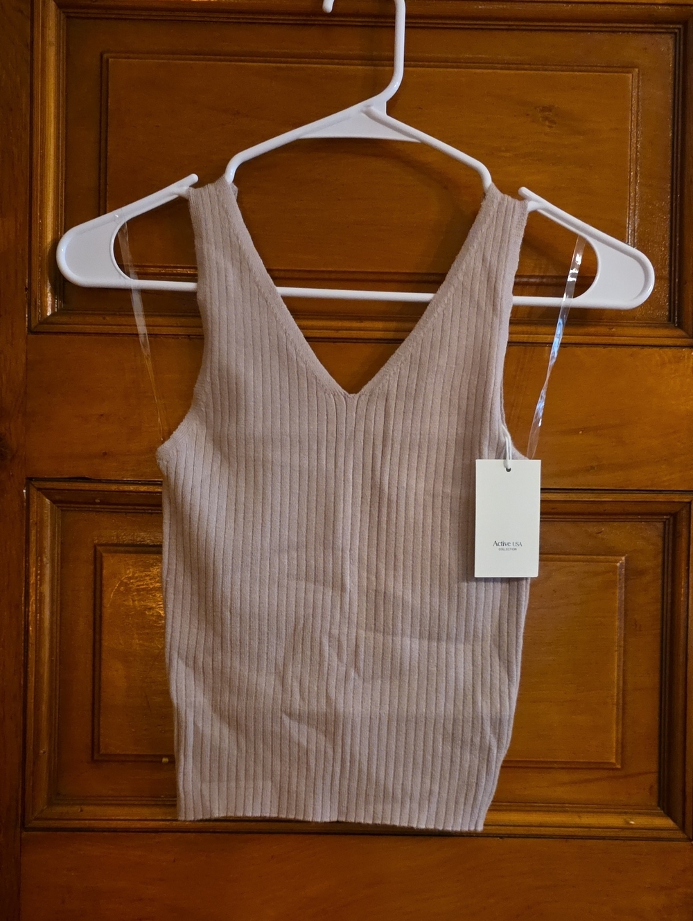 Active USA Ribbed V-Neck Tank Top -Ribbed Light Beige